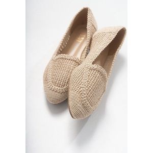 LuviShoes Women's Cream Knitted Flat Shoes obraz
