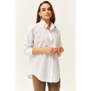 Olalook Women's White Oversized Shirt with Staple Pocket Detail obraz