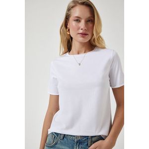 Happiness İstanbul Women's White Crew Neck Basic Knitted T-Shirt obraz