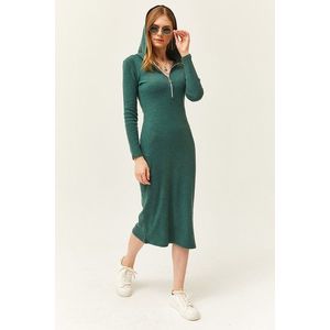 Olalook Women's Green Zippered Hooded Pocket Thick Ribbed Midi Dress obraz