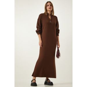 Happiness İstanbul Women's Brown Zipper Collar Ribbed Long Knitwear Dress obraz