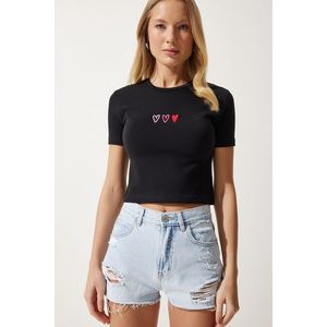 Happiness İstanbul Women's Black Heart Embroidered Crop Knitted T-Shirt obraz