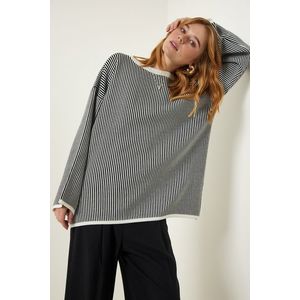 Happiness İstanbul Women's Black and White Striped Oversize Knitwear Sweater obraz