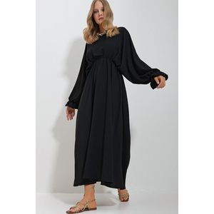 Trend Alaçatı Stili Women's Black Crew Neck Balloon Sleeve Aerobin Fabric Maxi Length Dress obraz