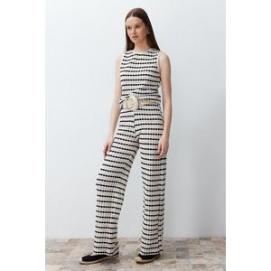 Trendyol Ecru Knitwear Look Striped Straigth/Straight Fit Trousers obraz