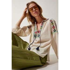 Happiness İstanbul Women's Cream Floral Embroidered Linen Blouse obraz