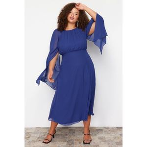 Trendyol Curve Long Maxi Woven Plus Size Dress with Sax Cape Sleeve obraz