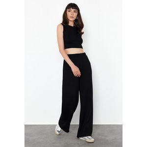 Trendyol Black Zero Sleeve Crop Top Relaxed Fit Knitted Two Piece Set obraz