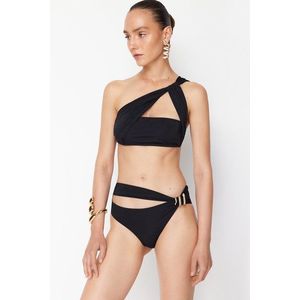 Trendyol X Zeynep Tosun Black Cut Out/Window Detailed Bikini Set with Accessories obraz