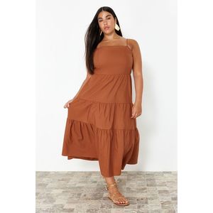 Trendyol Curve Brown Relaxed Woven Plus Size Dress obraz