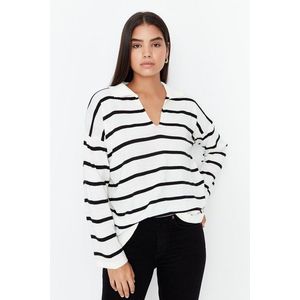 Trendyol Black Super Wide Fit Striped Knitwear Sweater obraz
