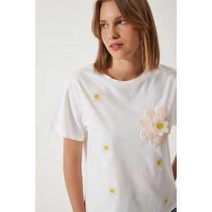 Happiness İstanbul Women's White Flower Detailed 100% Cotton Knitted T-Shirt obraz