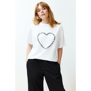 Trendyol White 100% Cotton Heart Motto Printed Oversize/Casual Fit Knitted T-Shirt obraz