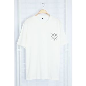 Trendyol Large Size Ecru Regular/Normal Cut Comfortable Printed 100% Cotton T-Shirt obraz