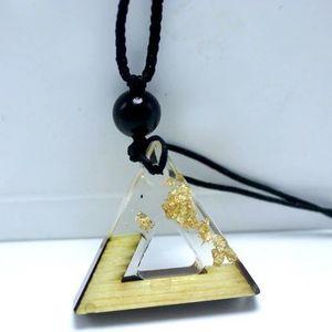 IZMAEL Náhrdelník Triangle Resin Zlatá KP5304 obraz