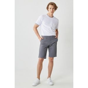 AC&Co / Altınyıldız Classics Men's Gray Slim Fit Slim Fit Dobby 100% Cotton Casual Chino Shorts obraz