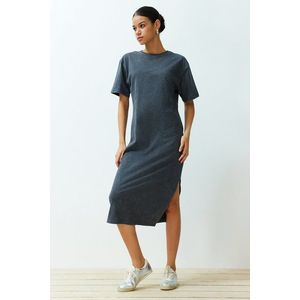 Trendyol Anthracite 100% Cotton Distressed Effect Slit Shift/Comfortable Fit Knitted T-shirt Dress obraz