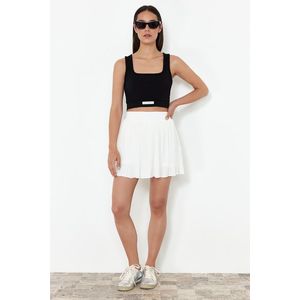 Trendyol White Normal Elastic Waist Pleated Flexible Mini Skirt with Shorts obraz