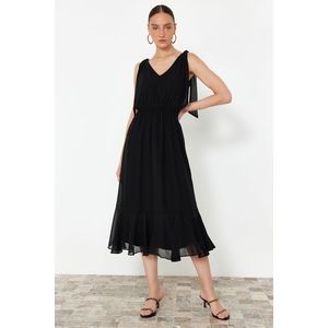 Trendyol Black A-Line Elastic Waist Chiffon Lined Maxi Woven Dress obraz