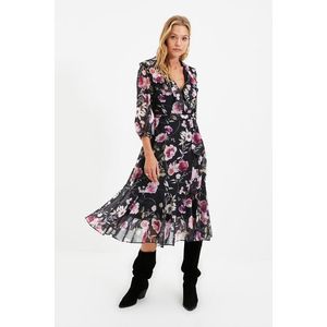 Dámské šaty Trendyol Floral patterned obraz