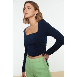 Trendyol Navy Blue Square Collar Shirring Detail Fitted/Slippery Knitted Blouse with Crop obraz