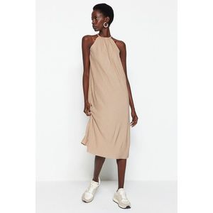 Trendyol Mink Shift/Plain Zero Sleeve Midi Pleated Knitted Dress obraz