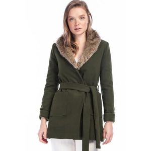 Z6585 DEWBERRY WOMAN COAT obraz