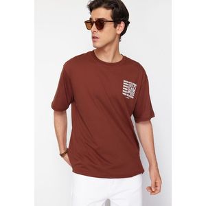 Trendyol Brown Relaxed/Comfortable Cut Text Printed Short Sleeve 100% Cotton T-Shirt obraz