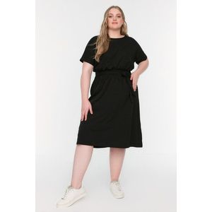 Trendyol Curve Black Belted Knitted Crew Neck Dress obraz