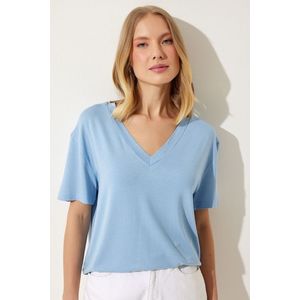 Happiness İstanbul Women's Sky Blue V-Neck Basic Viscose Knitted T-Shirt obraz