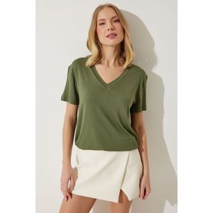 Happiness İstanbul Women's Khaki V-Neck Basic Viscose Knitted T-Shirt obraz