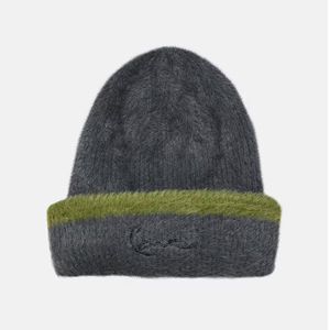 Zimní čepice karl kani Signature Fluffy Beanie black/olive obraz