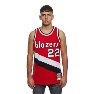 Mitchell & Ness Portland Trail Blazers #22 Clyde Drexler red Swingman Jersey obraz